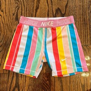 NWOT Nike Pro Dri-Fit Youth Large biker shorts